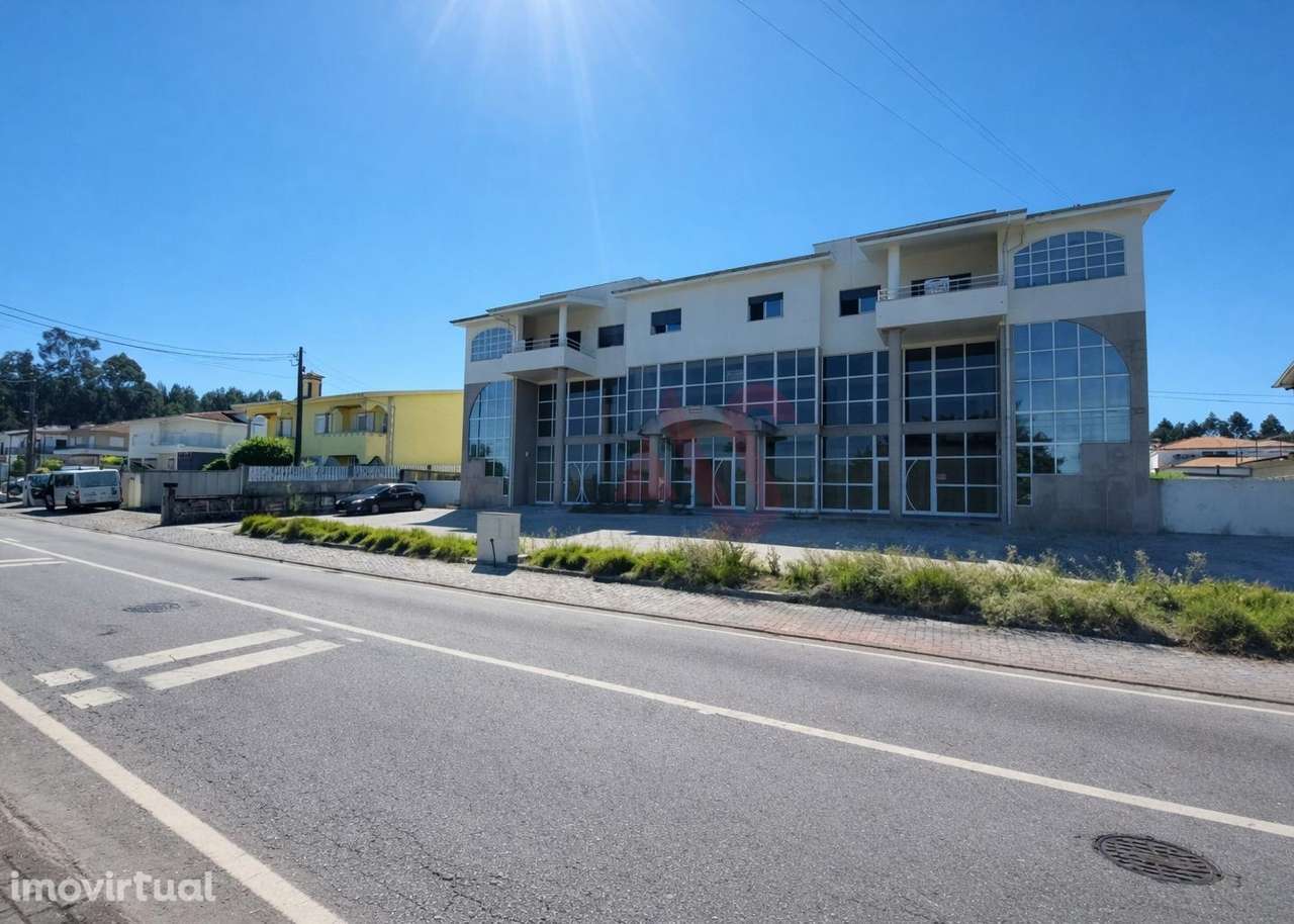 Espaço Comercial em Carvalhosa de 2 Andares, Paços de Ferreira - Grande imagem: 2/11