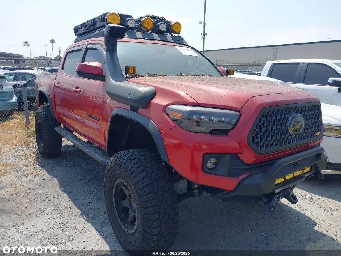 Toyota Tacoma - 1