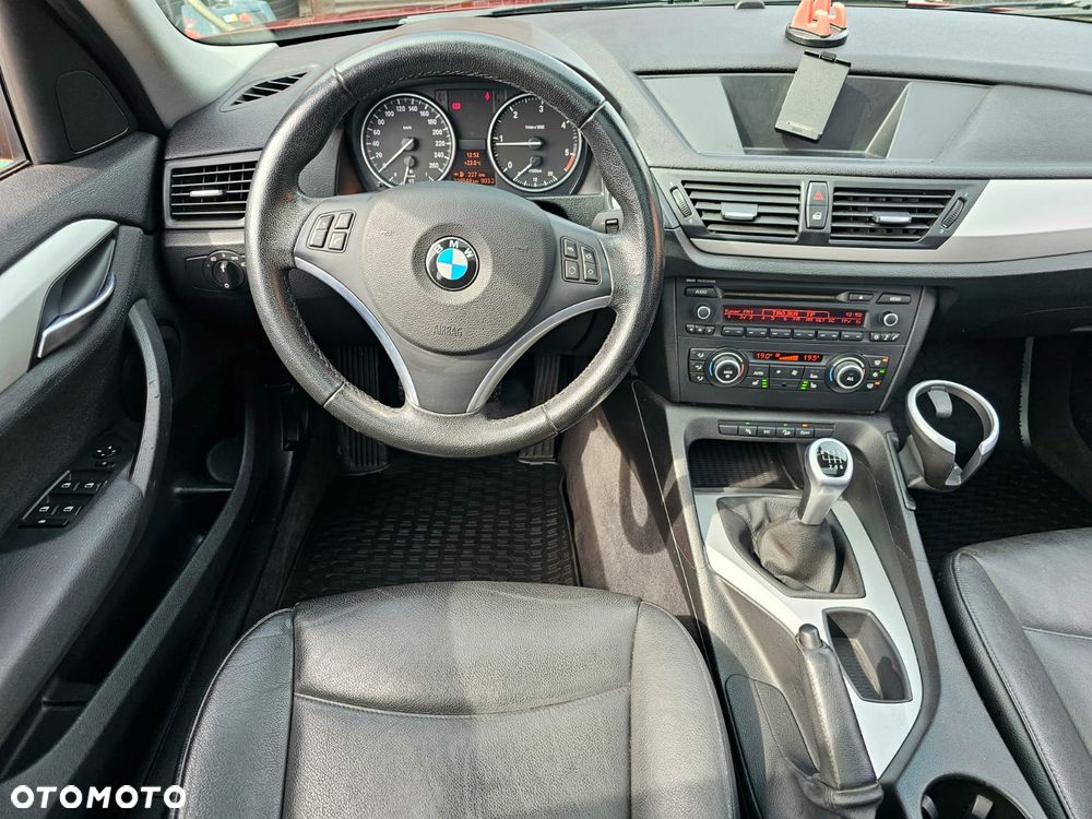 BMW X1 xDrive20d - 8