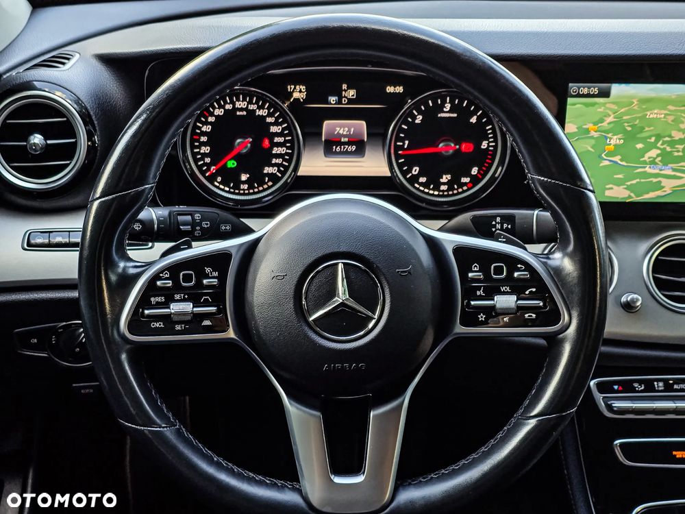 Mercedes-Benz Klasa E 220 d 9G-TRONIC - 18