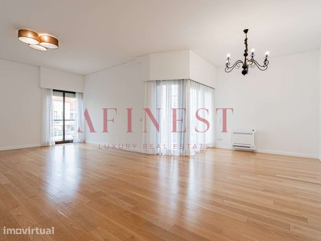 T2 em Condominio em S.João Estoril - Grande imagem: 4/49
