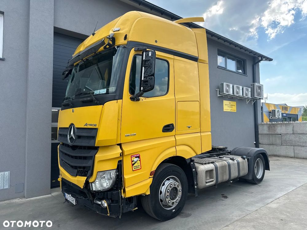 Mercedes-Benz ACTROS - 1