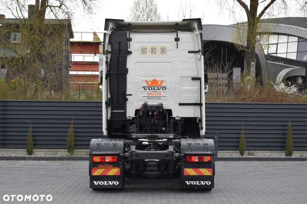 Volvo FH500 / EURO 6 / NOWY MODEL / KLIMATYZACJA POSTOJOWA / ACC / LEDY / 2 ZBIORNIKI / 2022 / NISKI PRZEBIEG / SERWISOWANY / SPROWADZONY - 6