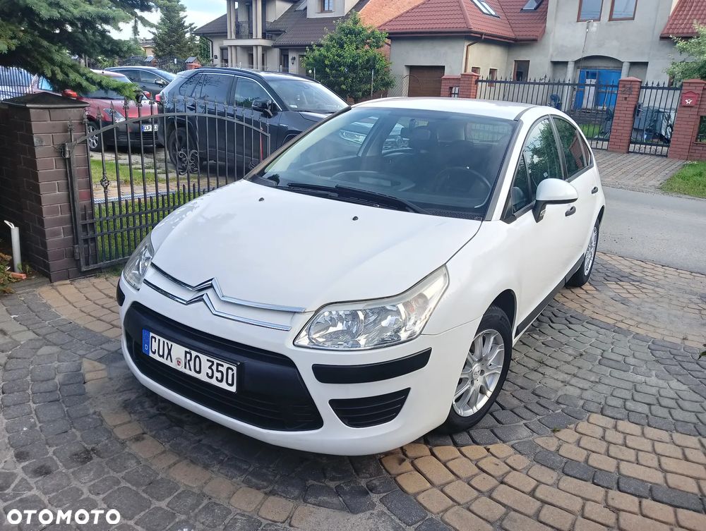 Citroën C4 1.4 16V Style - 1