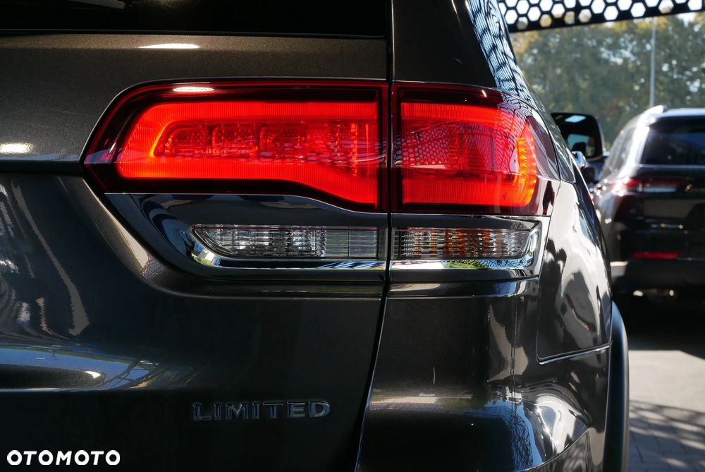 Jeep Grand Cherokee - 37