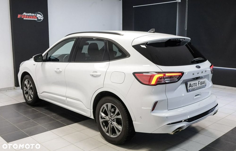 Ford Kuga 1.5 EcoBoost ST-LINE - 10