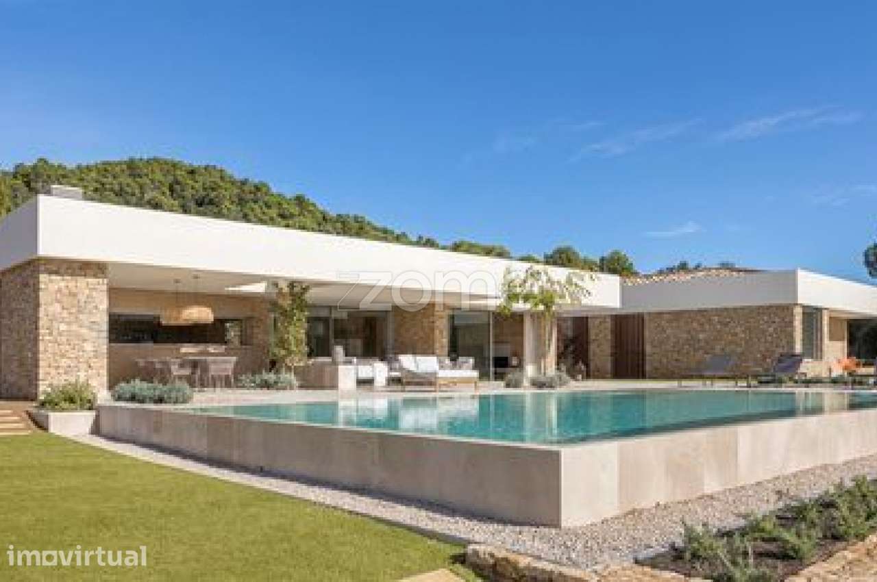Terreno para Construção Moradia Unifamilar ou Investimento 4 Moradi... - Grande imagem: 4/17