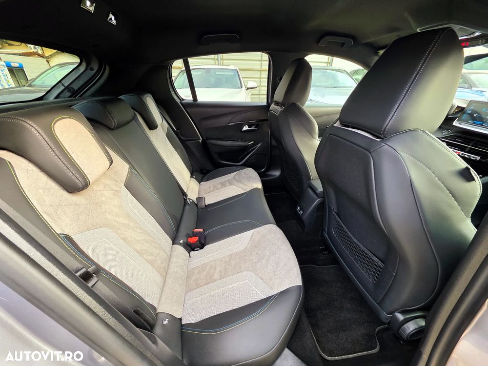 Peugeot 208 PureTech 130 EAT8 GT - 17