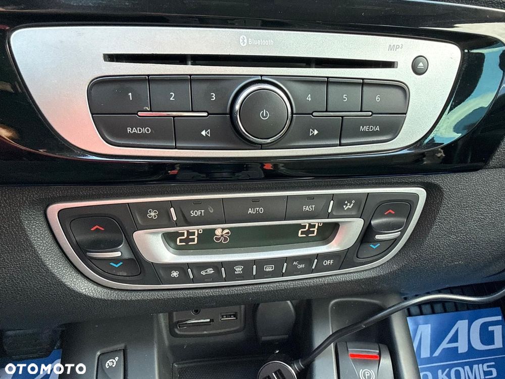 Renault Scenic 1.5 dCi Energy Bose EU6 - 28