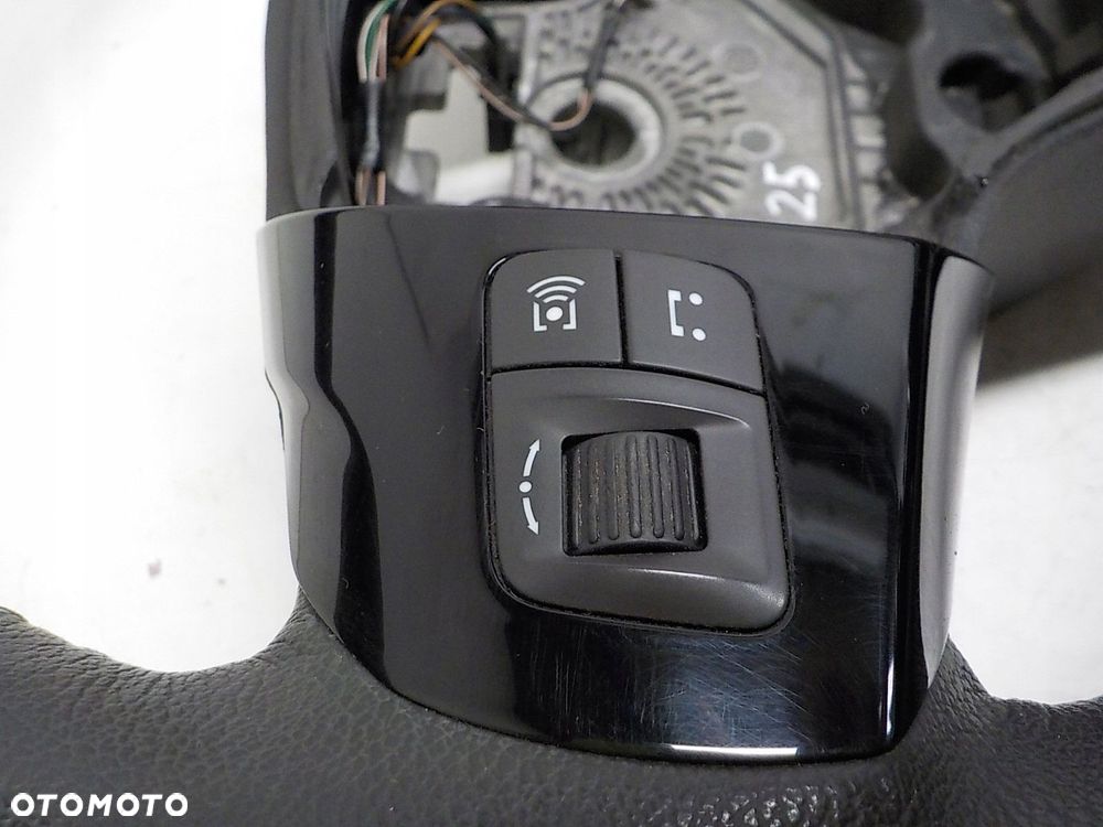 OPEL CORSA D KIEROWNICA SKÓRA MULTI PODGRZEWANA - 8