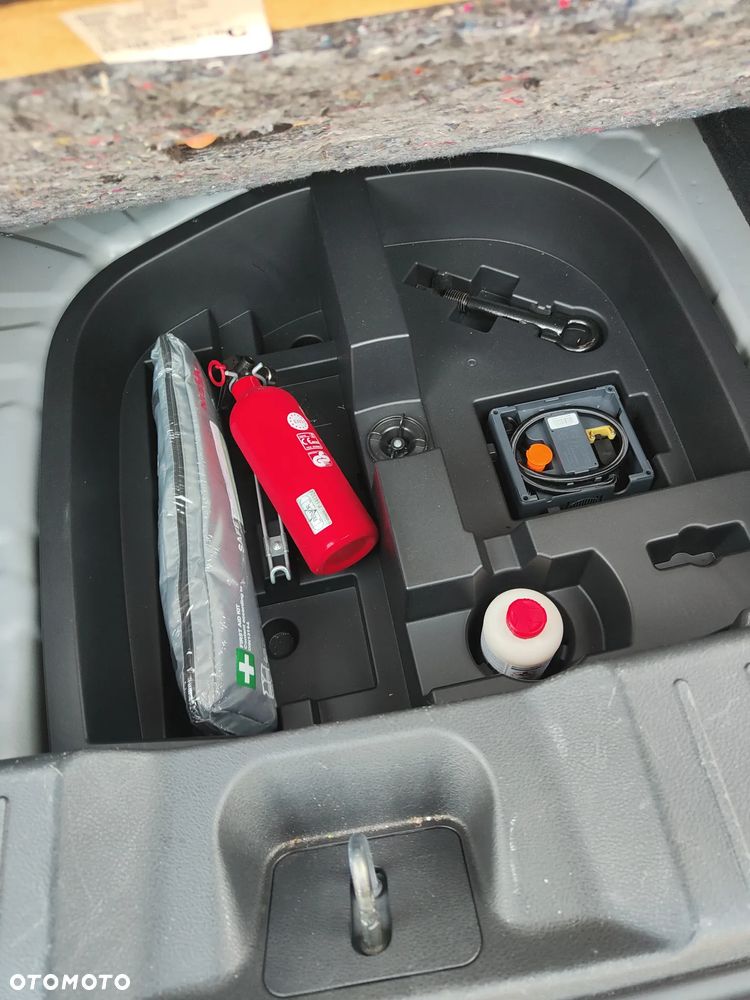 Nissan Juke DIG-T 117 DCT N-Connecta - 19