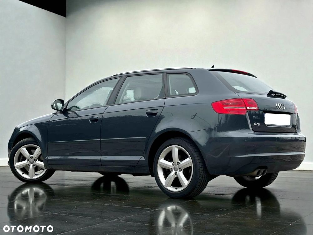 Audi A3 Sportback - 12