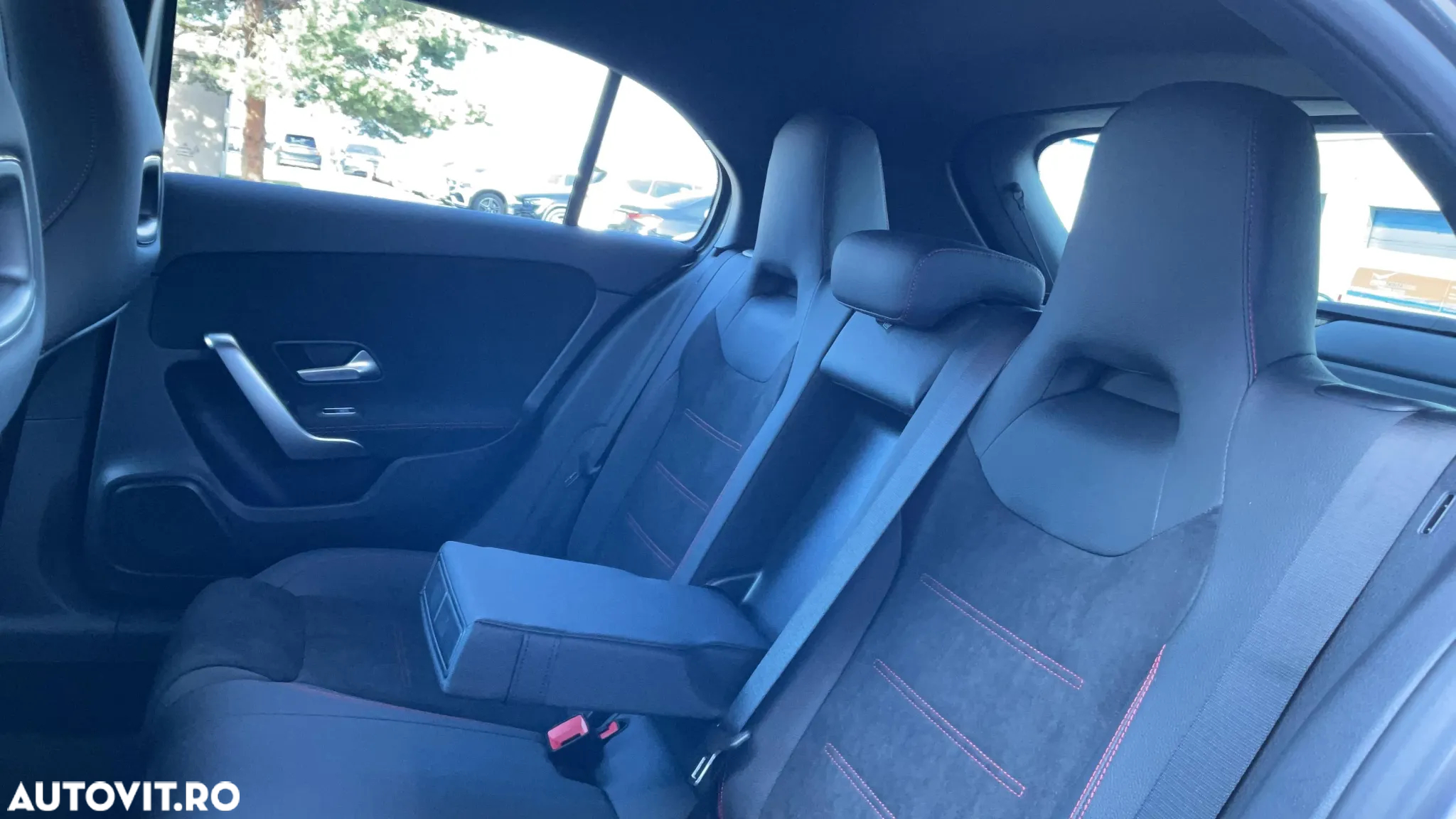 Mercedes-Benz A 220 4MATIC MHEV 8G-DCT - 12