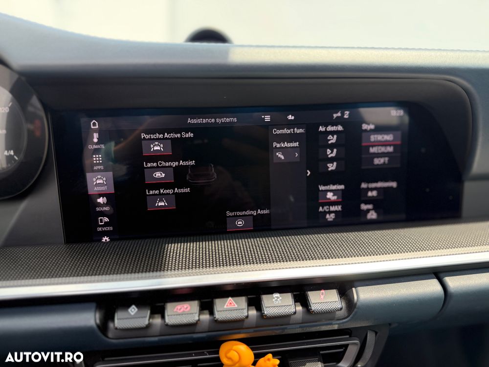 Porsche 911 Carrera 4S PDK - 21