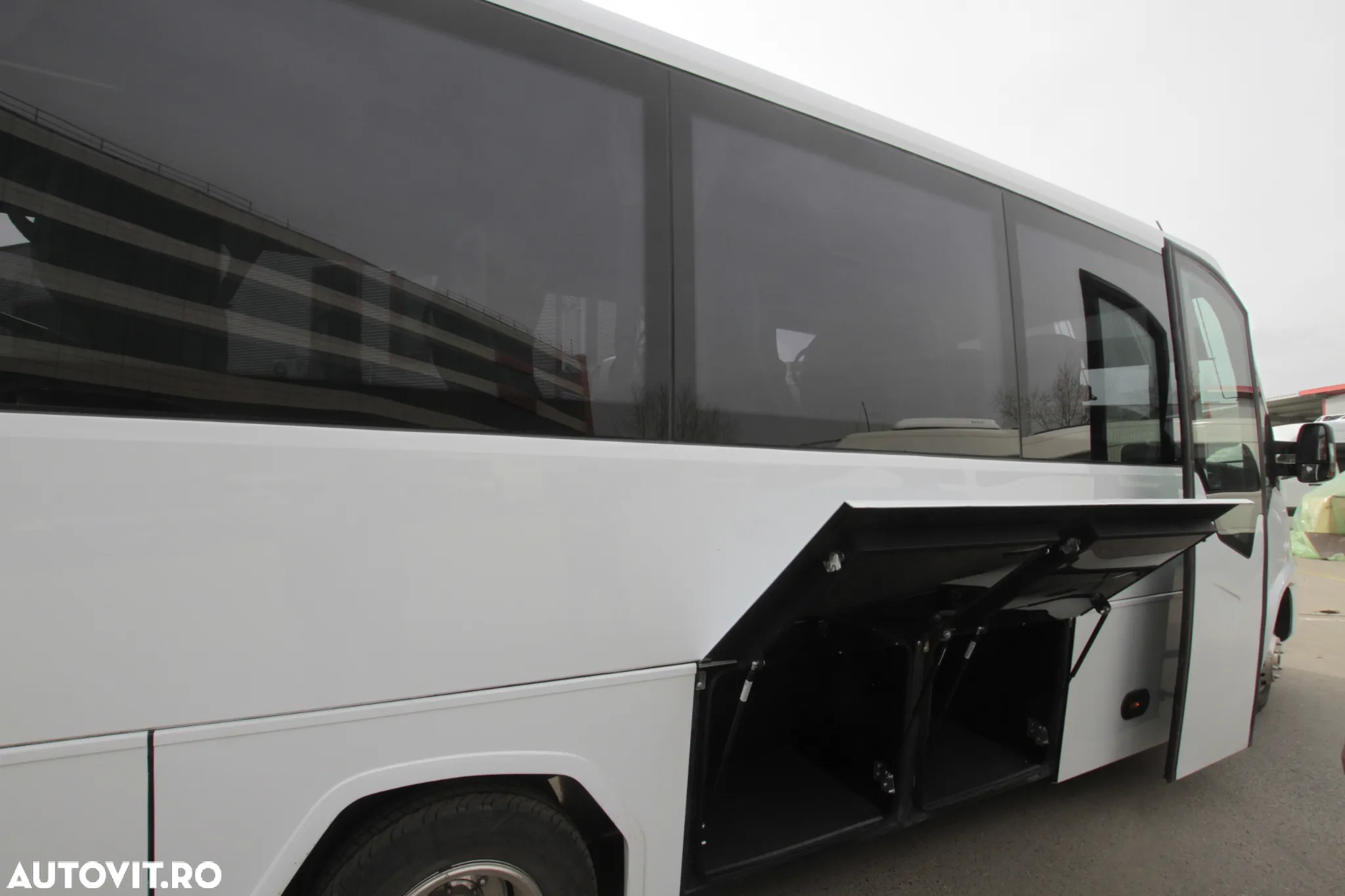 Iveco 70C18 29+1+1 locuri - 20