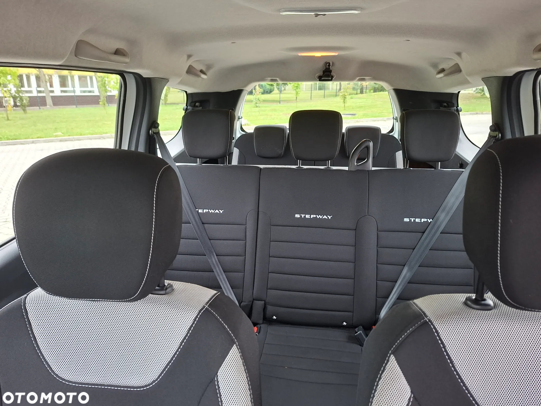 Dacia Lodgy 1.5 Blue dCi Stepway S&S - 13