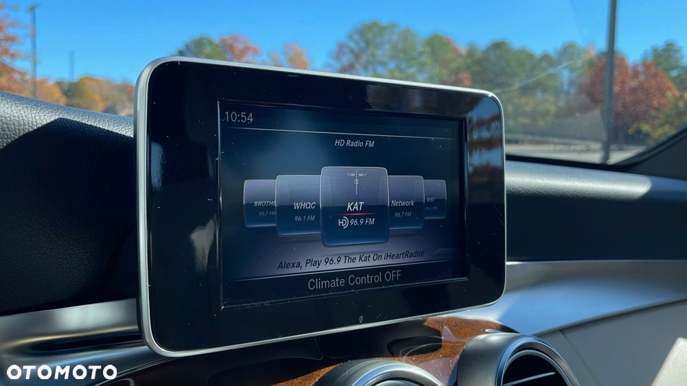 Mercedes-Benz Klasa C 300 9G-TRONIC Exclusive - 16