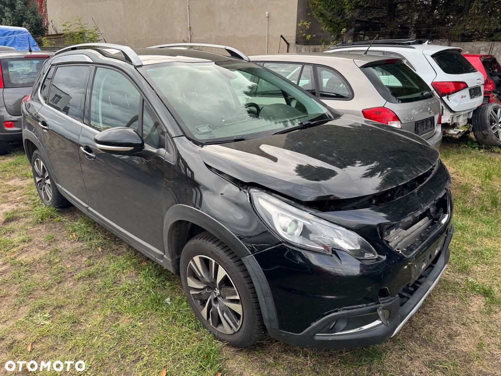 Peugeot 2008 1.6 BlueHDi Allure S&S - 3