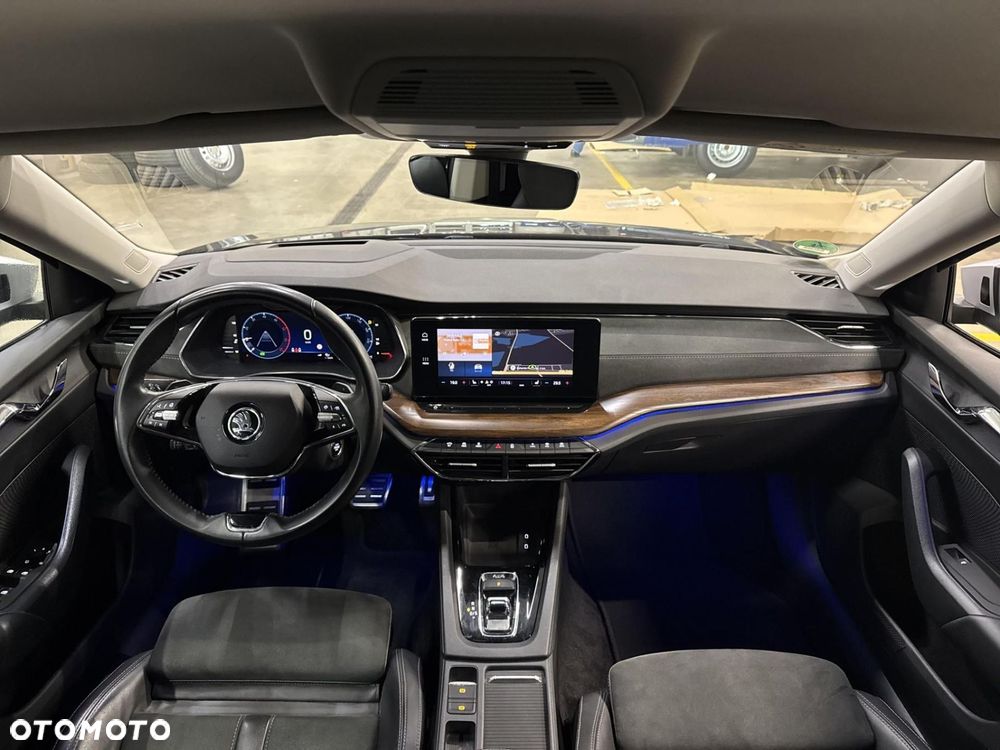 Skoda Octavia 2.0 TDI 4x4 Scout DSG - 13