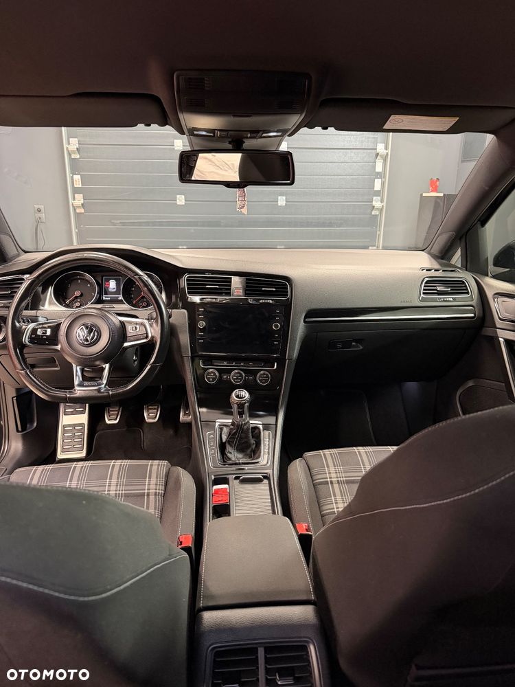 Volkswagen Golf GTD BlueMotion Technology - 21