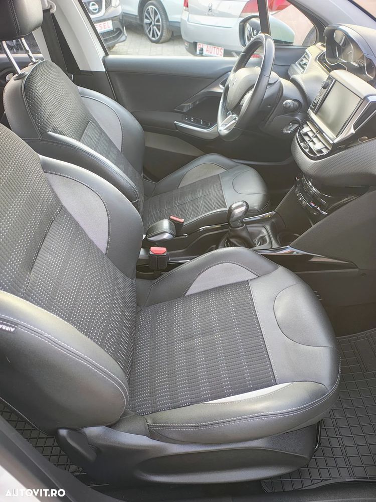 Peugeot 2008 PureTech 110 Stop&Start Allure - 12