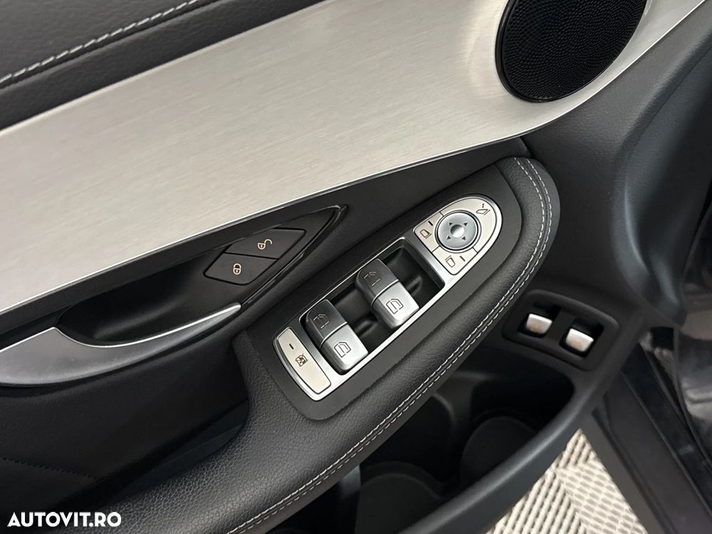 Mercedes-Benz GLC Coupe 300 e 4MATIC - 15