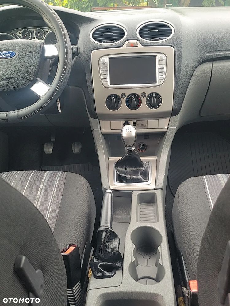 Ford Focus - 21