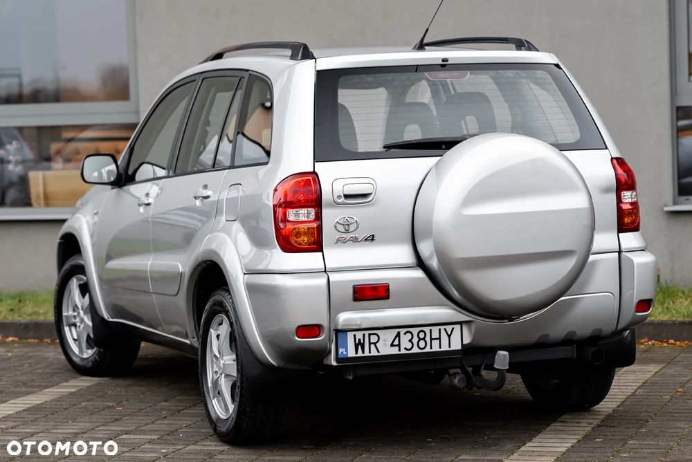 Toyota RAV4 2.0 VVT-i 4x4 - 12