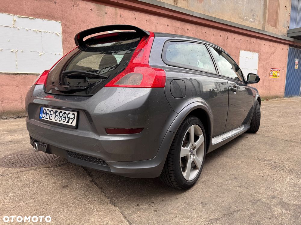 Volvo C30 D2 DRIVe R-Design - 8