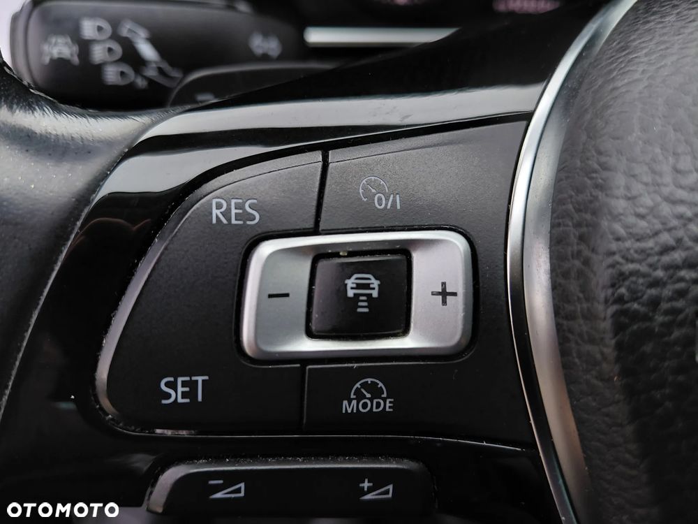 Volkswagen Passat 1.8 TSI BMT Comfortline DSG - 29
