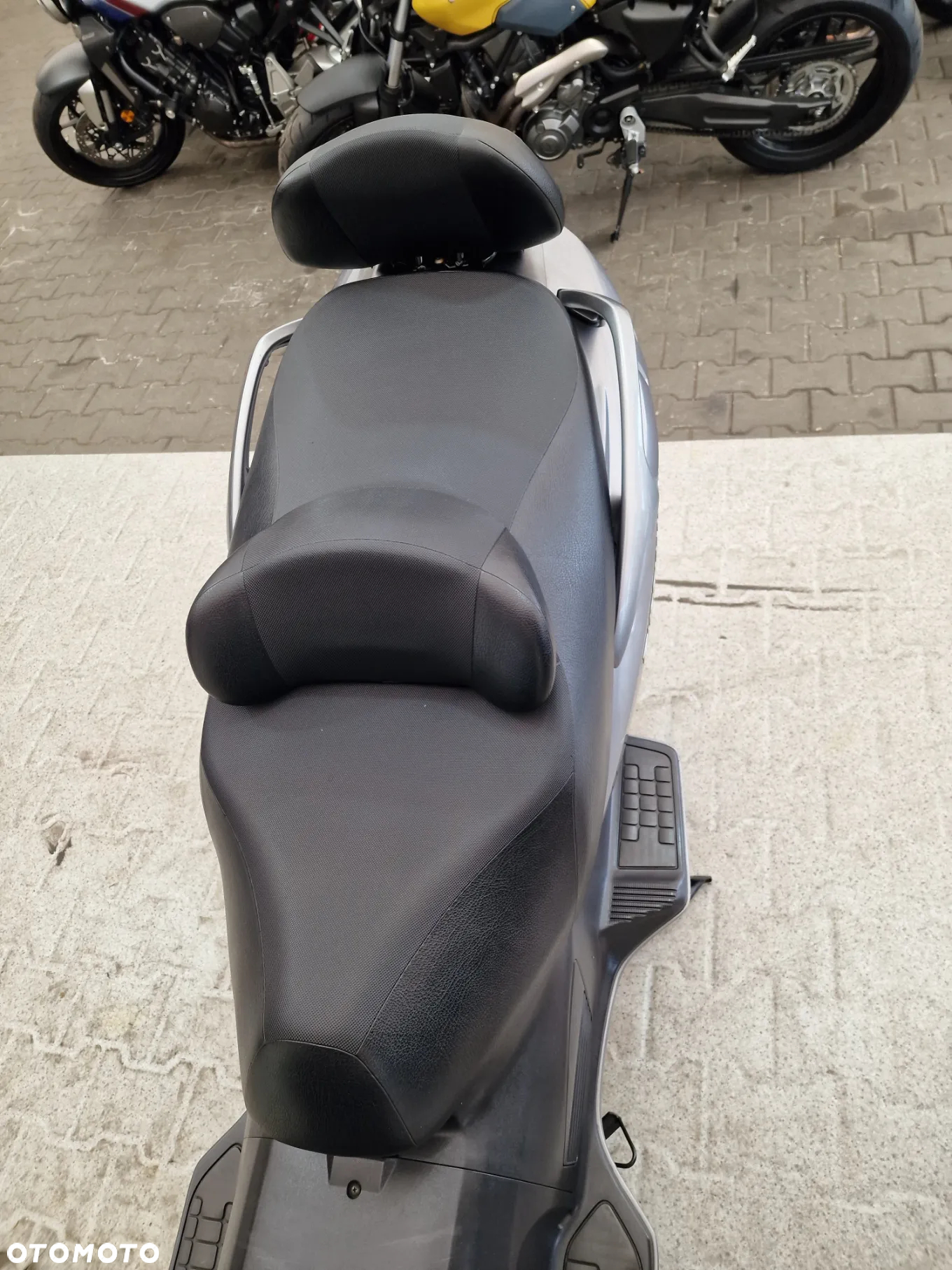 Suzuki Burgman - 26