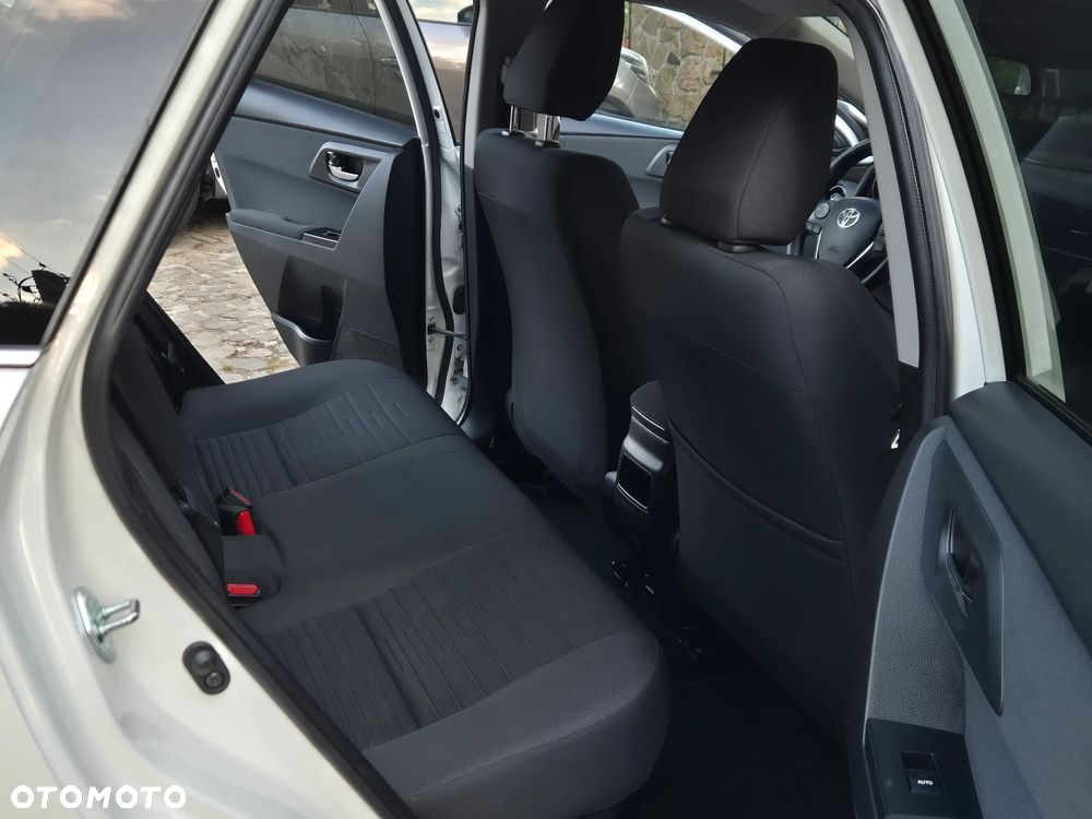 Toyota Auris - 25
