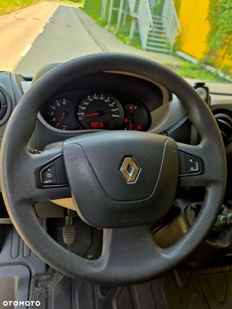 Renault Master - 18