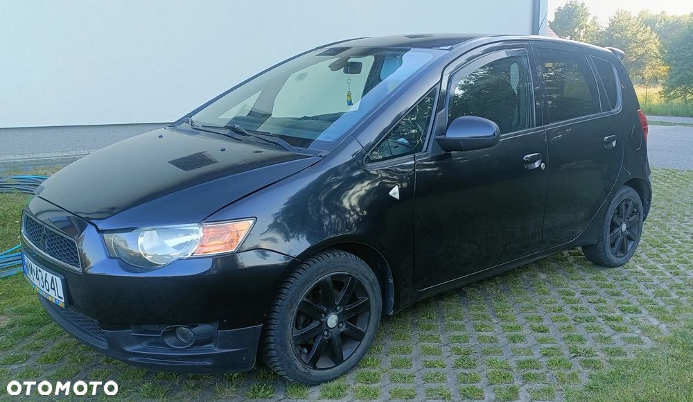 Mitsubishi Colt - 14