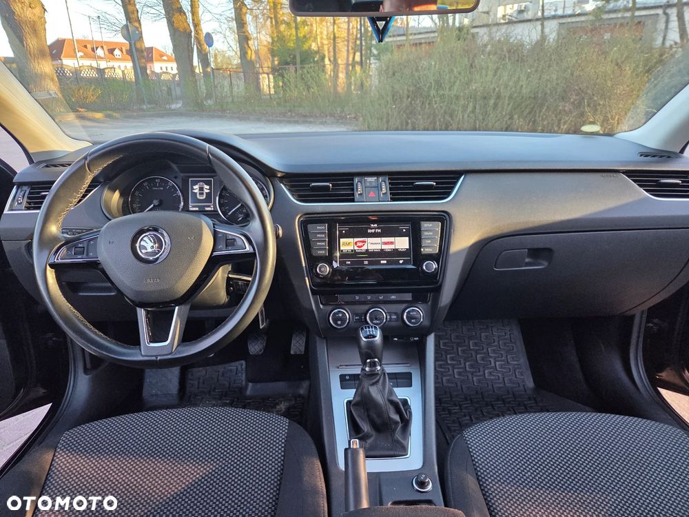 Skoda Octavia 1.4 TSI Ambition - 9