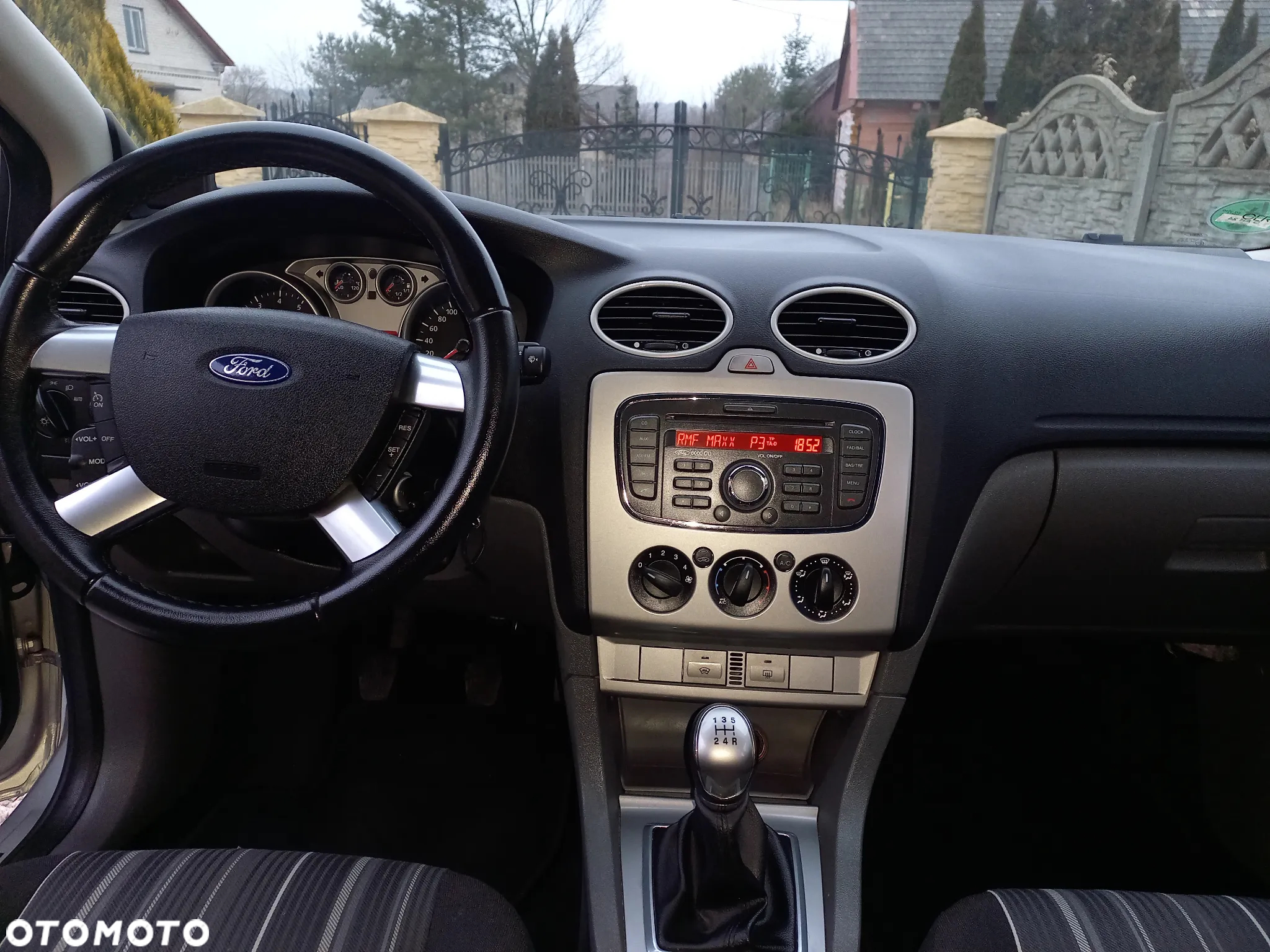 Ford Focus 1.6 16V Ambiente - 7