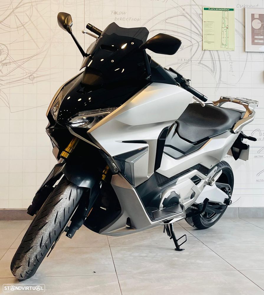 Honda Forza 750 - 7