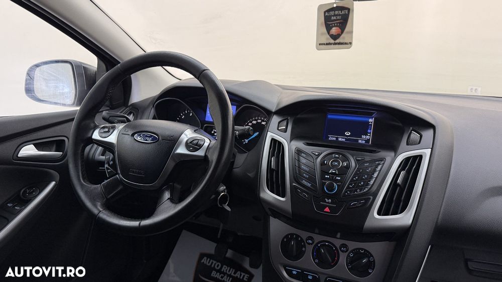 Ford Focus - 14