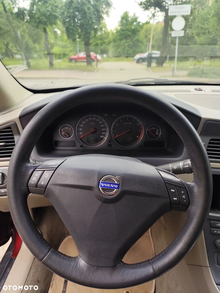 Volvo S60 2.4 T - 7