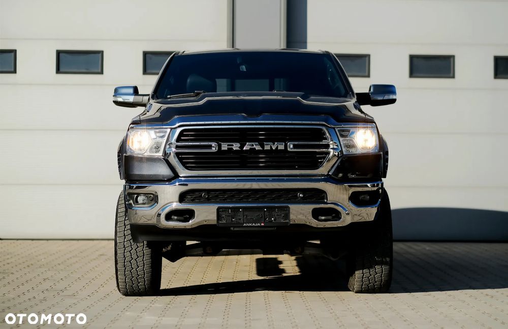 RAM 1500 5.7 Crew Cab Shortbed Bighorn Chrome - 3