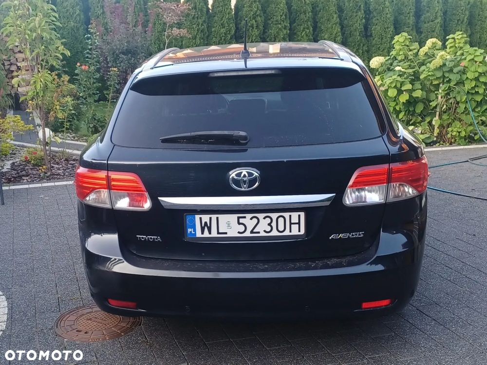 Toyota Avensis - 7