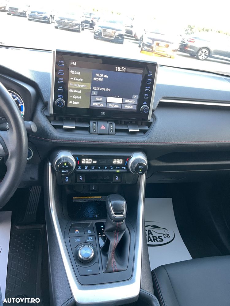 Toyota RAV4 ver-2-5-phev-vvt--ie-4x4-style-bi--tone - 35