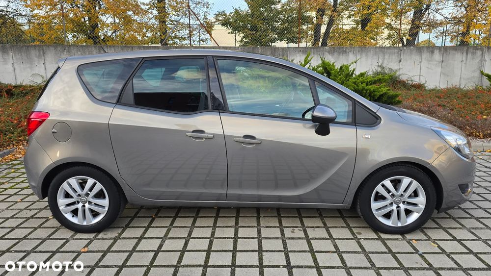 Opel Meriva - 8