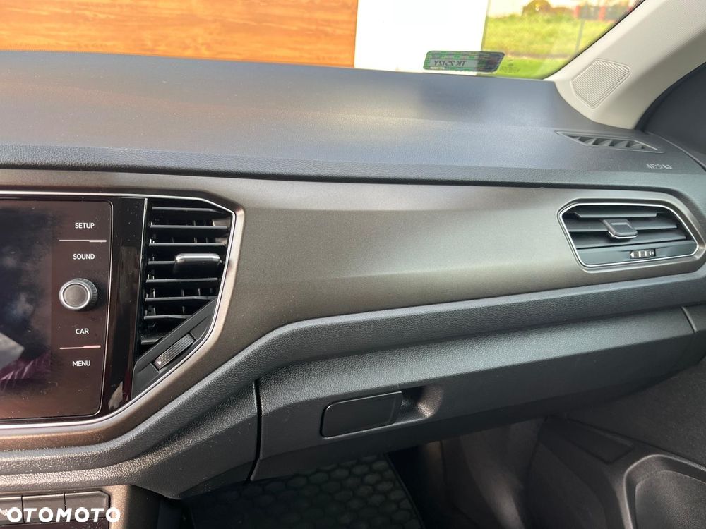 Volkswagen T-Roc 1.0 TSI Advance - 25