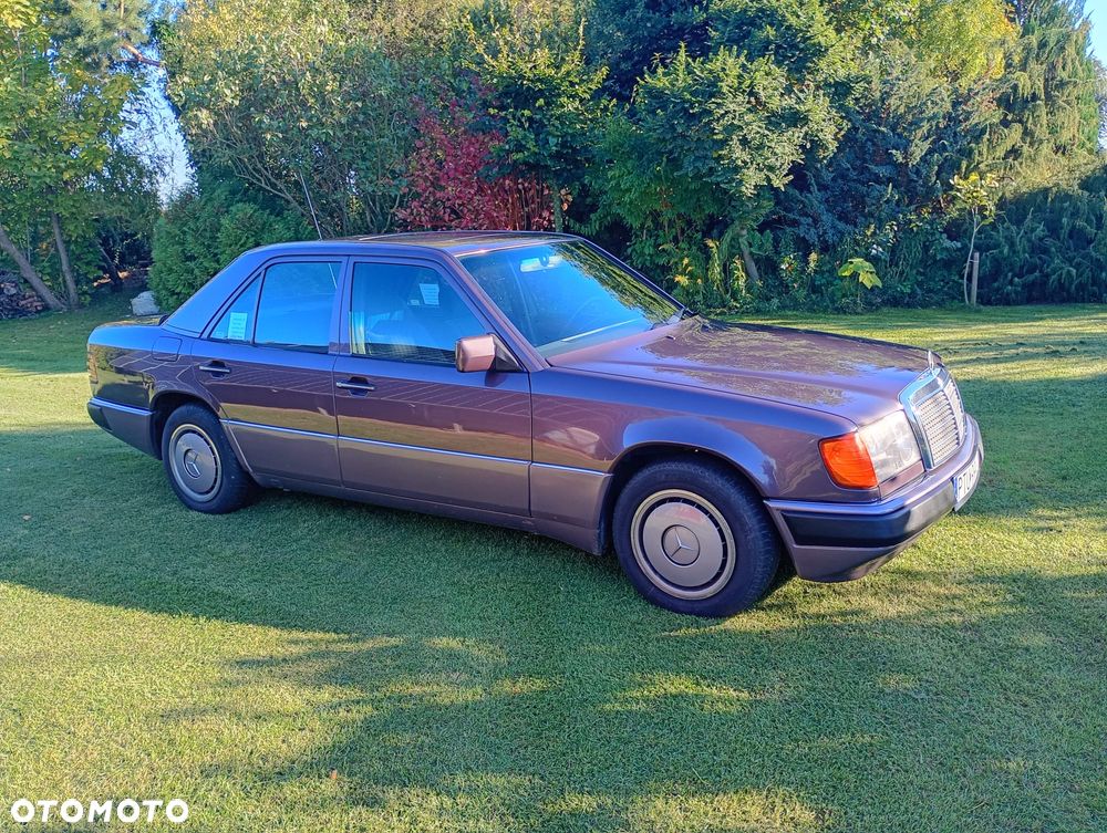 Mercedes-Benz W124 (1984-1993) - 11
