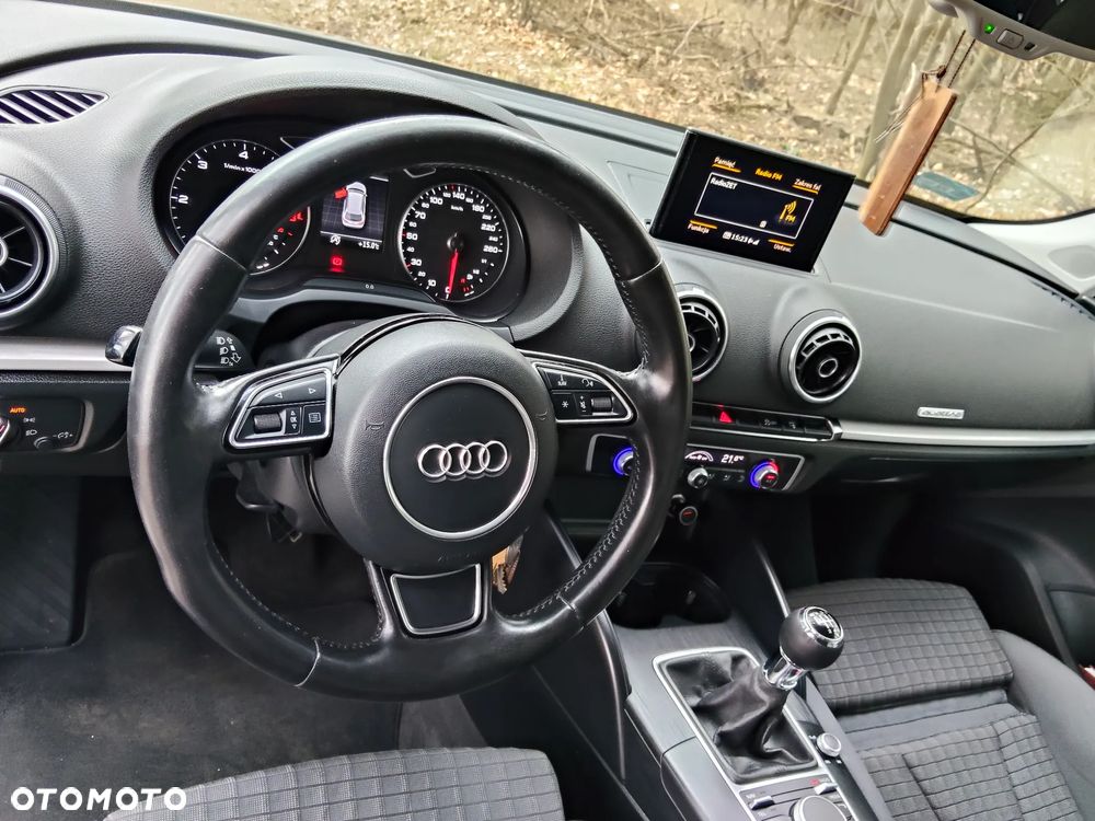 Audi A3 Sportback 2.0 TDI quattro - 11