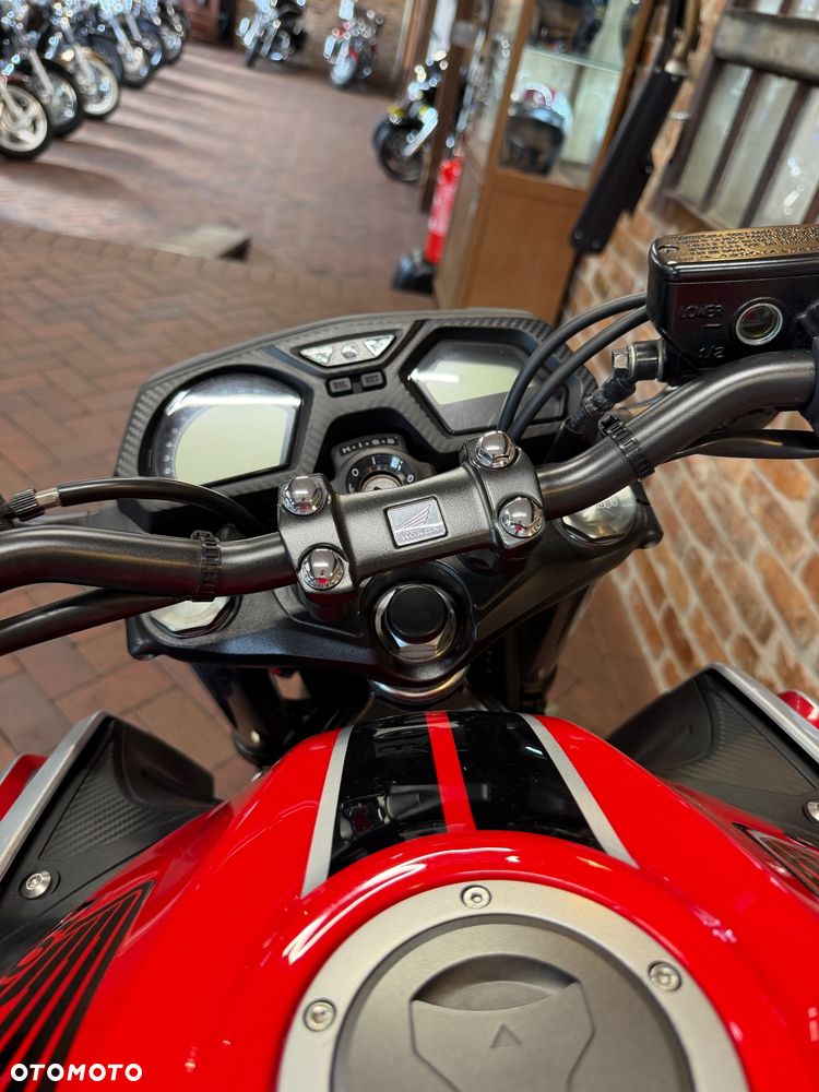 Honda CBF - 23