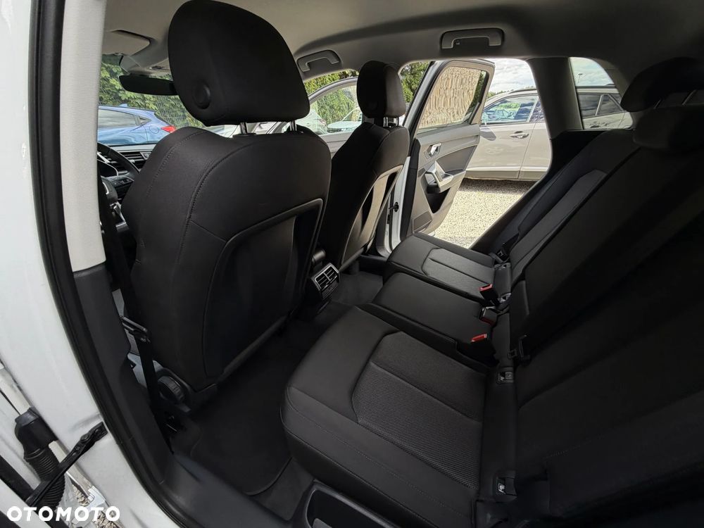 Audi Q3 35 TFSI S tronic - 20