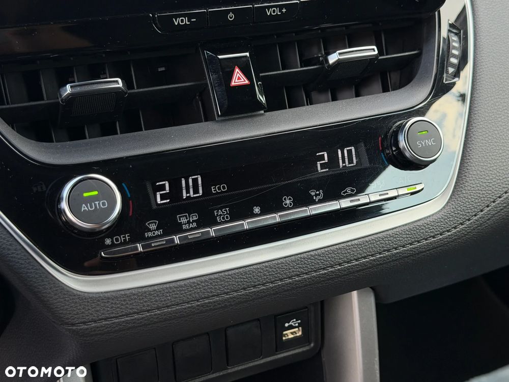 Toyota Corolla Cross 2.0 Hybrid Comfort - 21