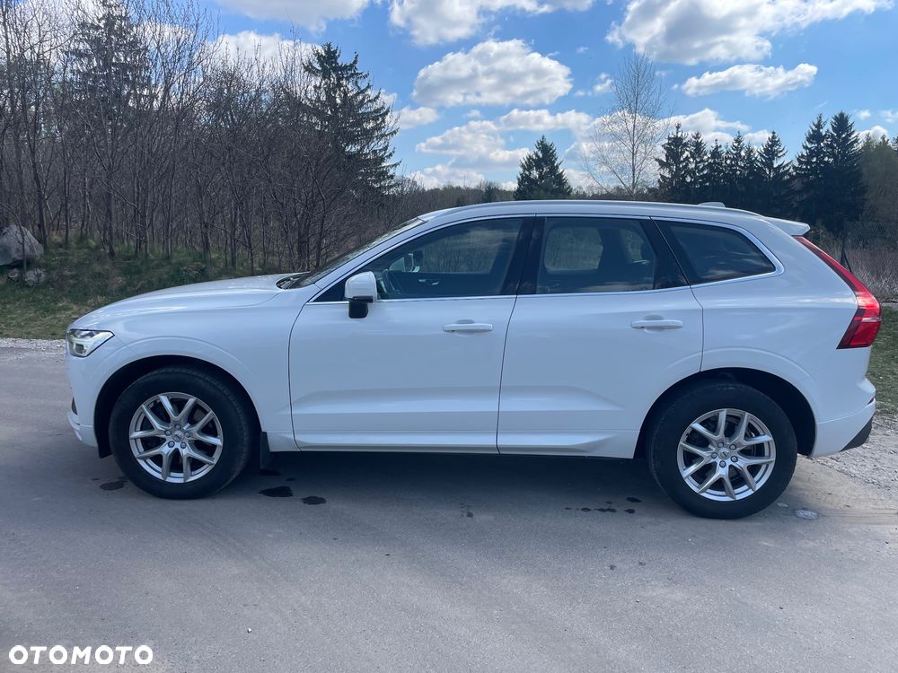 Volvo XC 60 B5 B Momentum Pro - 4